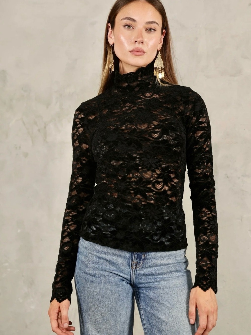 Ivy Lace Coquette Turtleneck, black